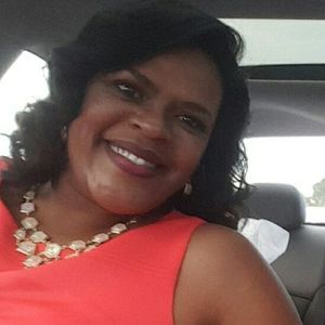 Meet your Posher, Claudette